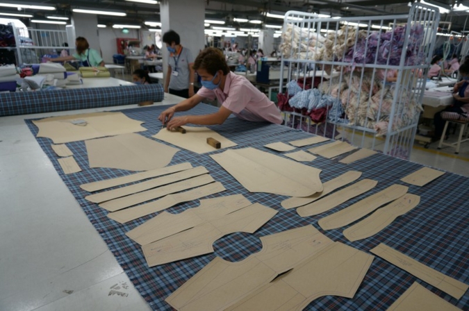 S.P. Brother: Blick in die Produktion - Zuschnitt
(Photos: DITP)