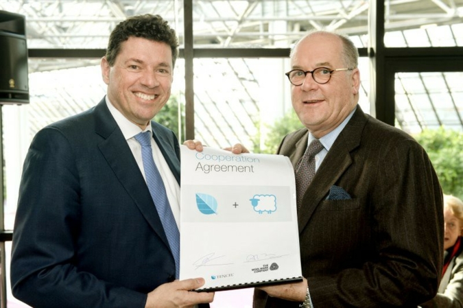 Robert van de Kerkhof, CCO - Lenzing Aktiengesellschaft and Peter Ackroyd, Global Strategic Advisor – The Woolmark Company mit der
Kooperationsv...