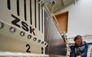 Sticktechnisch erzeugte Heizelemente Photos: W. Reuter & Sohn Spitzen und Stickereien