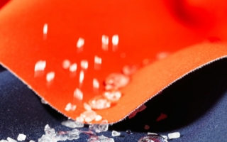 Für alle Segelliebhaber, Hochseefischer und Stand-up-Paddler präsentiert Schoeller neuerdings ganz spezielle Salzwasser-resistente schoeller-WB-f...