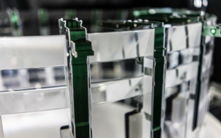 Groz-Beckert präsentiert „gläserne“ Strick- und Wirkmaschinen Photos: Groz-Beckert