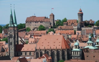 Am 7. Dezember heißt es in Nürnberg: \