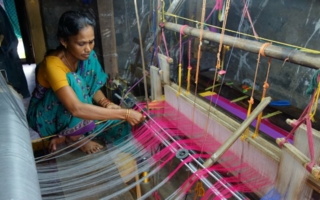 Handloom-products-market.jpg
