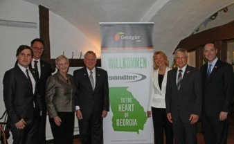 from the left to the right: Philipp Ebbinghaus, Tobias Baumgärtel, Sandra Deal, Nathan Deal, Bärbl Sandler, Dr. Christian Heinrich Sandler, Chris...