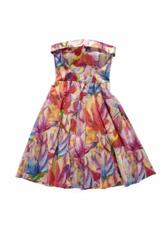 Dieses Kleid wurde mit Allegro produziert