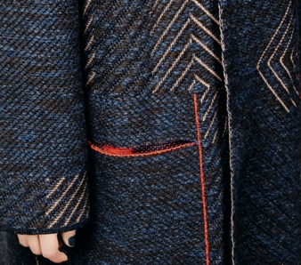 Woven stitches (Eingewebte Maschen) Photos: H. Stoll