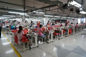 S.P. Brother - Blick in einen von vier Nähsälen