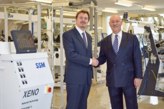 Hand in hand: Dr. Maccabruni  /  E. Maurer (Photo: SSM)